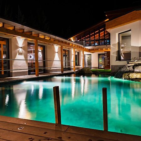 Hotel Horal Rožnov pod Radhoštěm Екстериор снимка