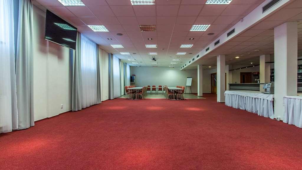 Hotel Horal Rožnov pod Radhoštěm Съоръжения снимка