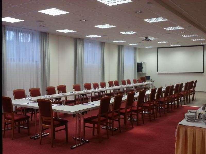 Hotel Horal Rožnov pod Radhoštěm Съоръжения снимка