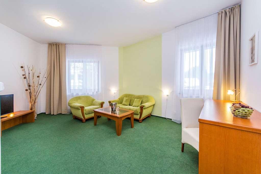 Hotel Horal Rožnov pod Radhoštěm Стая снимка