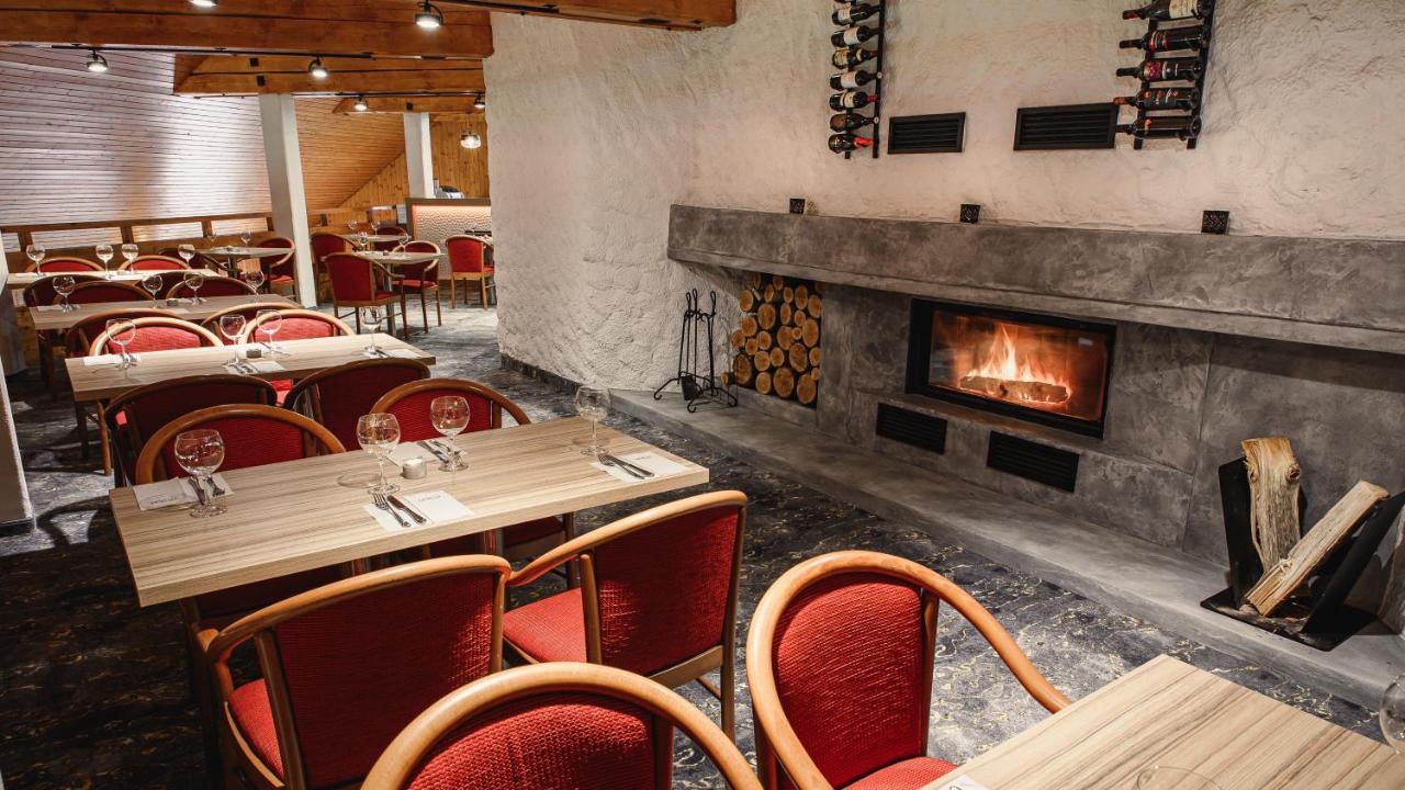 Hotel Horal Rožnov pod Radhoštěm Екстериор снимка