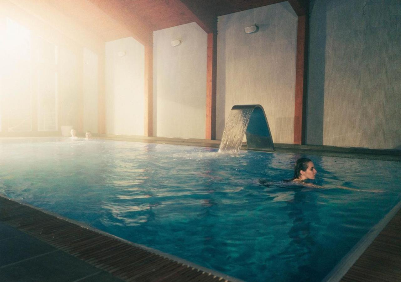 Hotel Horal Rožnov pod Radhoštěm Екстериор снимка