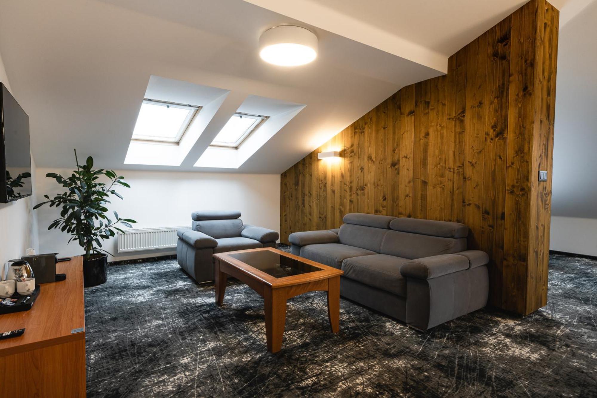 Hotel Horal Rožnov pod Radhoštěm Стая снимка